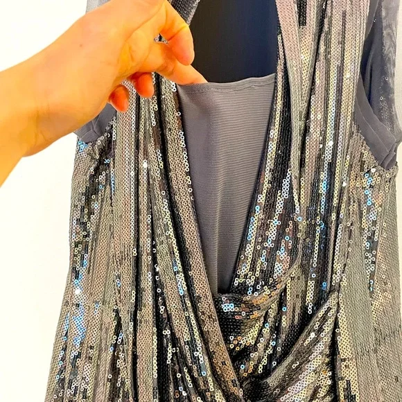 Sequence drape front top - Picture 3 of 5